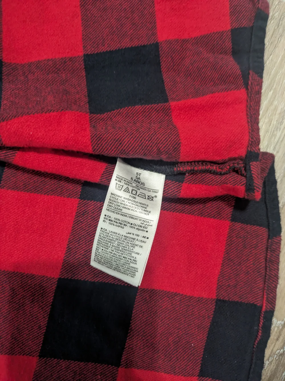 Boy's Old Navy Red and Black Plaid Button-Down Shirt 5T
